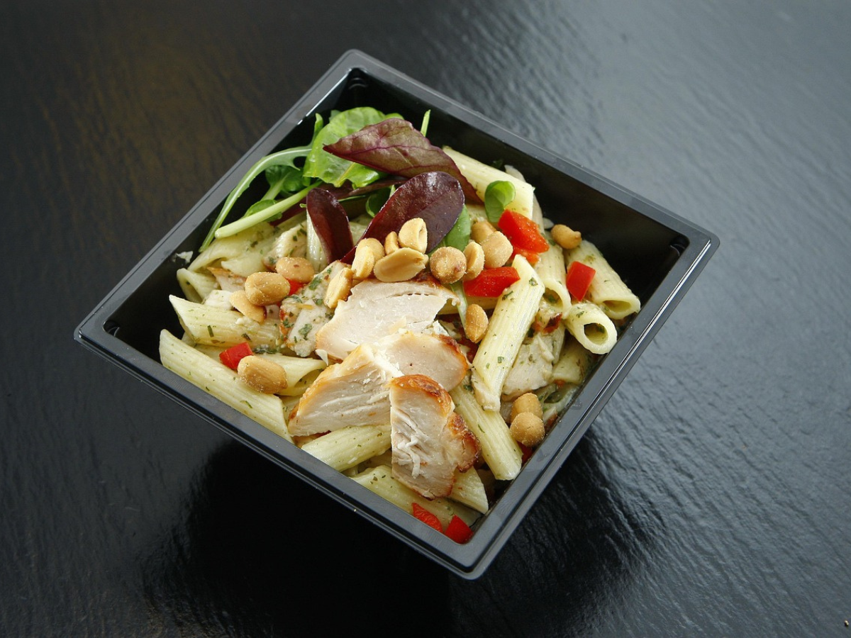 Bruschetta Chicken Pasta – A Flavor-Packed Mediterranean Classic